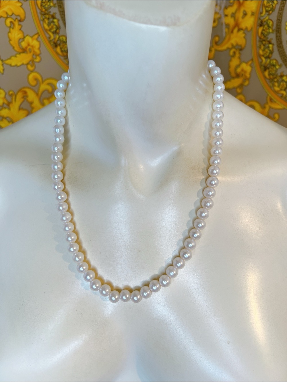 Pearl necklace 10” stretch acrylic 7 mm pearls ivory